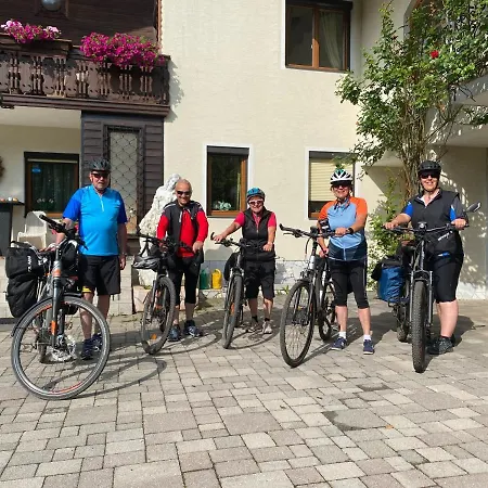 Kramser Guest house *