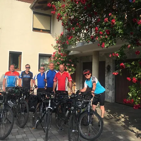 بيت ضيافة Kramser