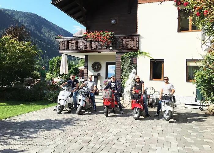 Kramser Guest house 3*