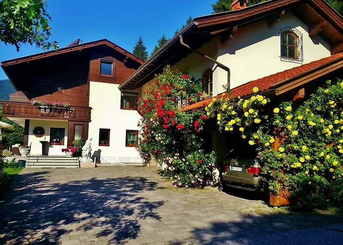 Kramser Guest house 3*